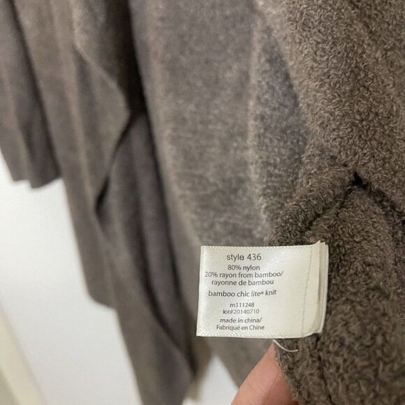 Barefoot dreams sand beige drape front cardigan sweater size Small medium - Picture 4 of 5